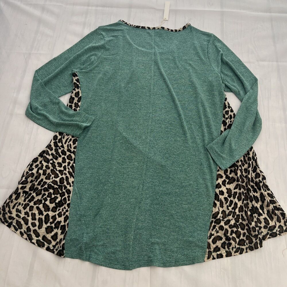 LARACE Plus Leopard Long Sleeve Flowy Shirt Loose Green Sweater size 4X - Picture 4 of 11